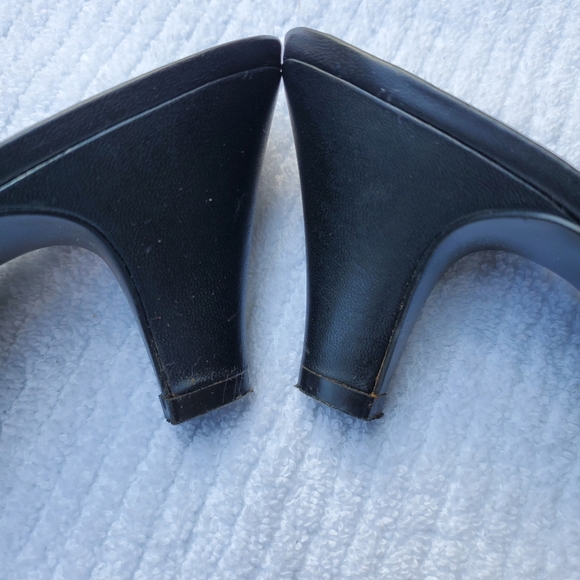 😎 Covington Open Toe Heeled Sandal - Picture 6 of 9